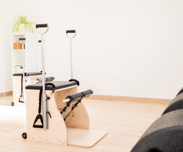 Clases de pilates con máquinas de nivel iniciación Moralzarzal